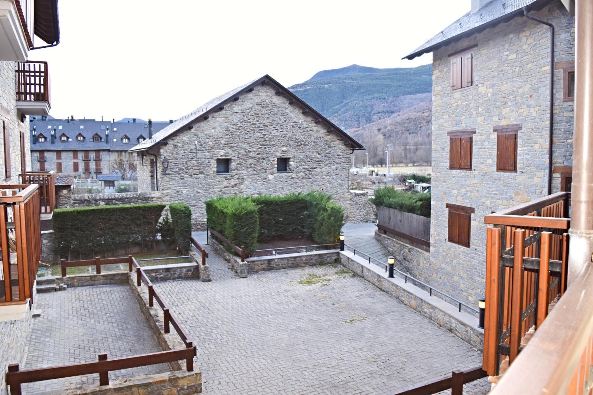 Apartamento Casovall Apartment Esterri D'Aneu Exterior photo
